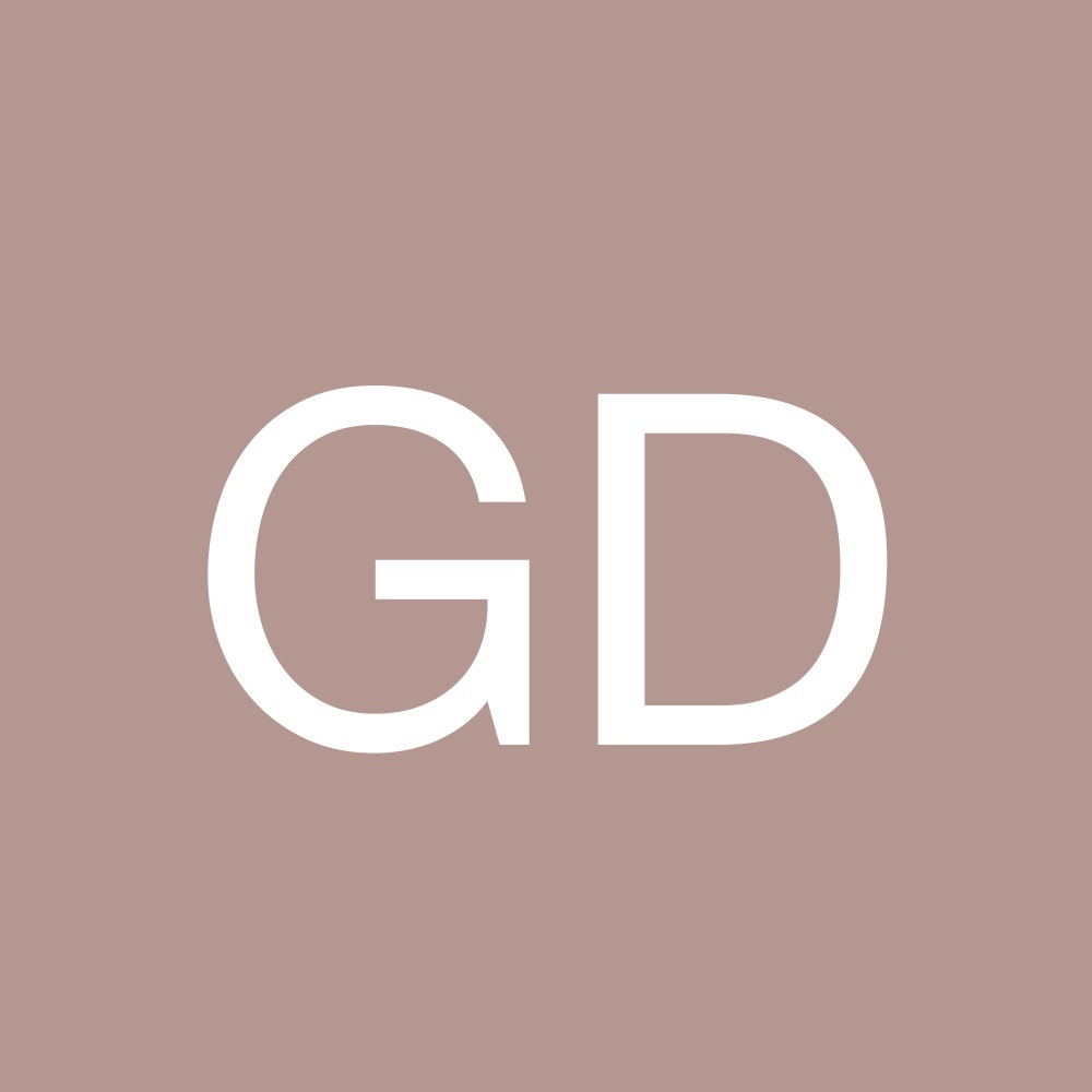Meet your Posher, Gina